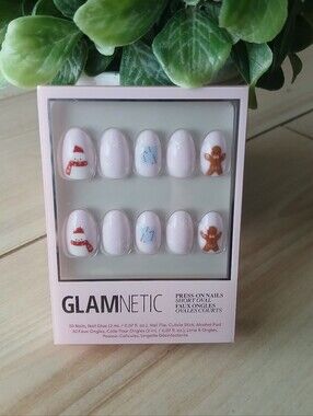 NIB Glamnetic Press On Nails Short Oval Cocoa & Kisses Gingerbread